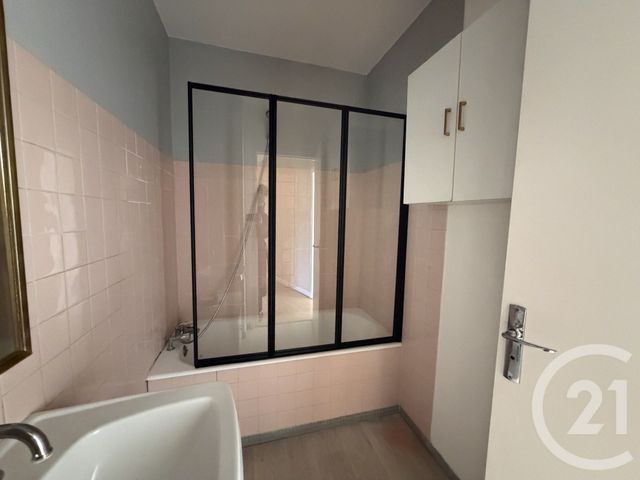 Appartement T3 &agrave; louer - 3 pi&egrave;ces - 61,85 m2 - Chateauroux - 36 - CENTRE