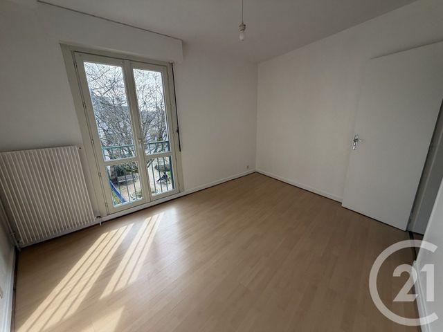 Appartement T3 &agrave; louer - 3 pi&egrave;ces - 61,85 m2 - Chateauroux - 36 - CENTRE