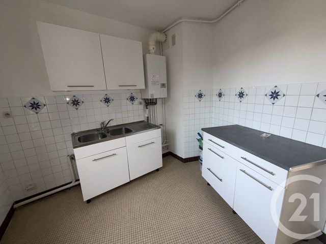 Appartement T3 &agrave; louer - 3 pi&egrave;ces - 61,85 m2 - Chateauroux - 36 - CENTRE