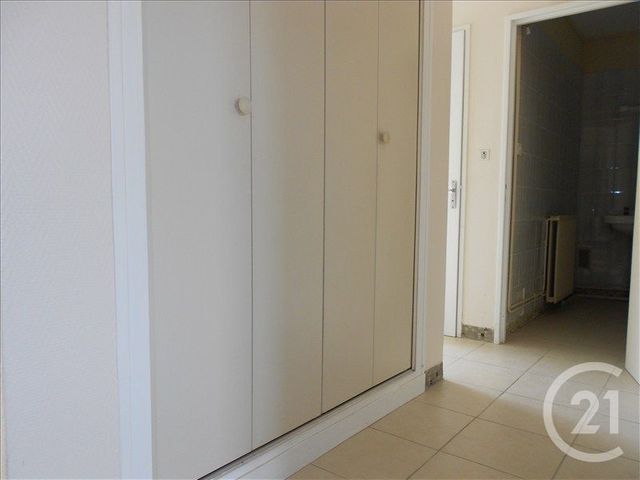 Appartement à louer - 3 pièces - 59 m2 - Chateauroux - 36 - CENTRE