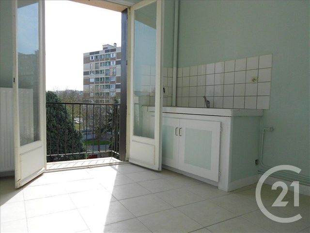 Appartement à louer - 3 pièces - 59 m2 - Chateauroux - 36 - CENTRE