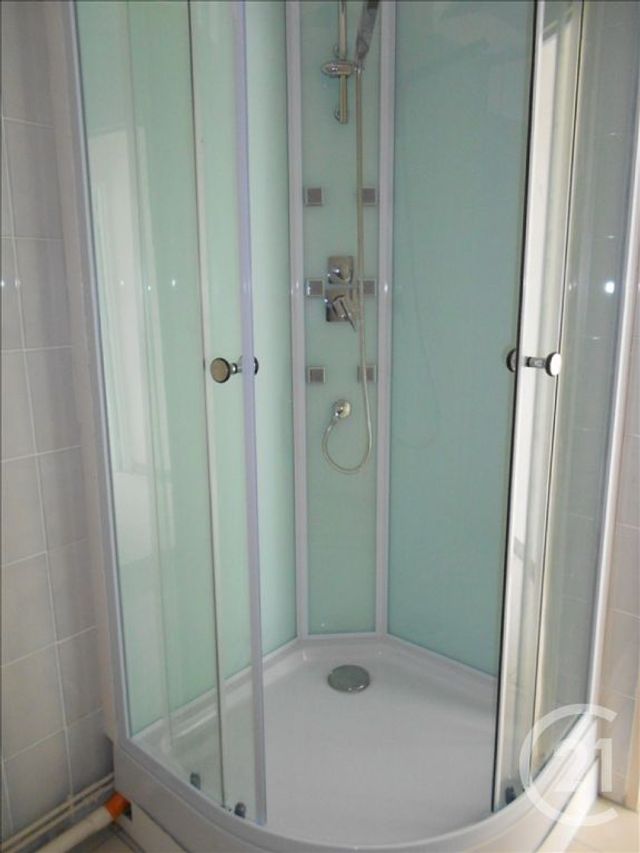 Appartement à louer - 3 pièces - 59 m2 - Chateauroux - 36 - CENTRE