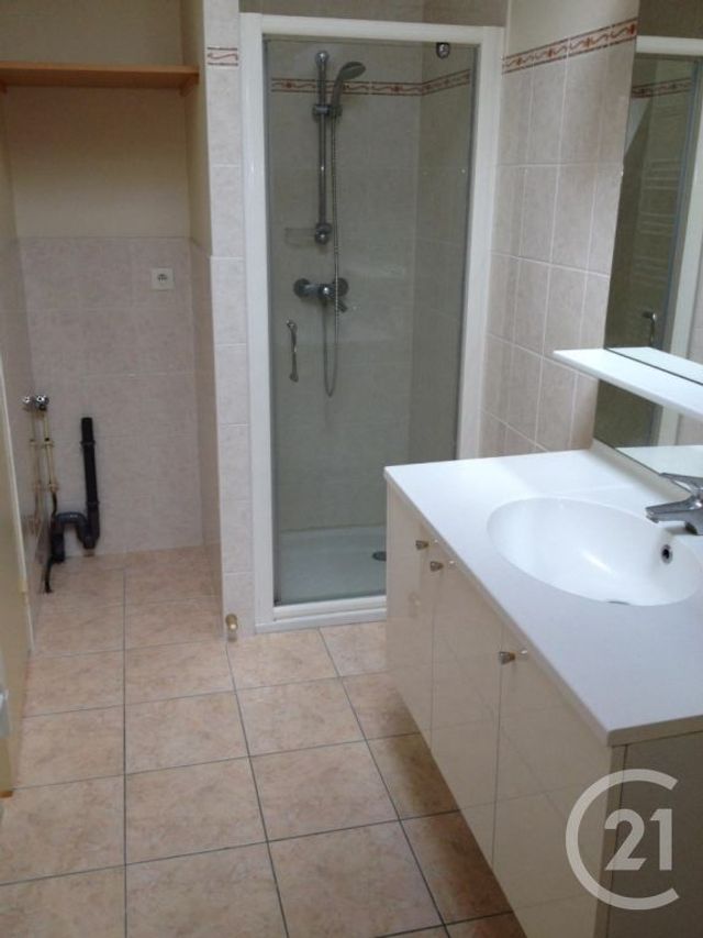 Appartement T2 à louer - 2 pièces - 41,15 m2 - Chateauroux - 36 - CENTRE