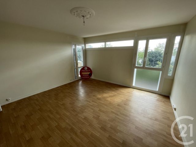 Appartement T3 à vendre - 3 pièces - 65,15 m2 - Chateauroux - 36 - CENTRE
