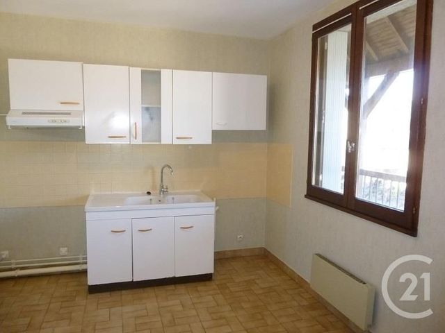 Appartement T4 à louer - 4 pièces - 93,80 m2 - Chateauroux - 36 - CENTRE