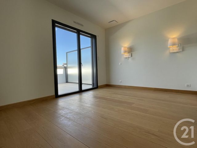 Appartement T4 à vendre - 4 pièces - 159,60 m2 - Chateauroux - 36 - CENTRE