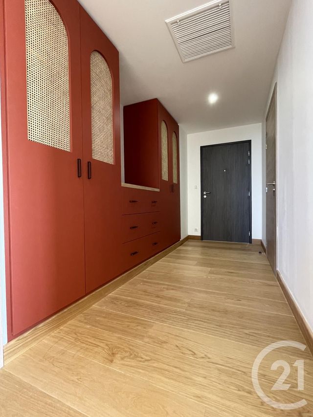 Appartement T4 à vendre - 4 pièces - 159,60 m2 - Chateauroux - 36 - CENTRE