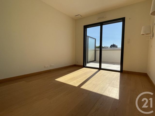 Appartement T4 à vendre - 4 pièces - 159,60 m2 - Chateauroux - 36 - CENTRE