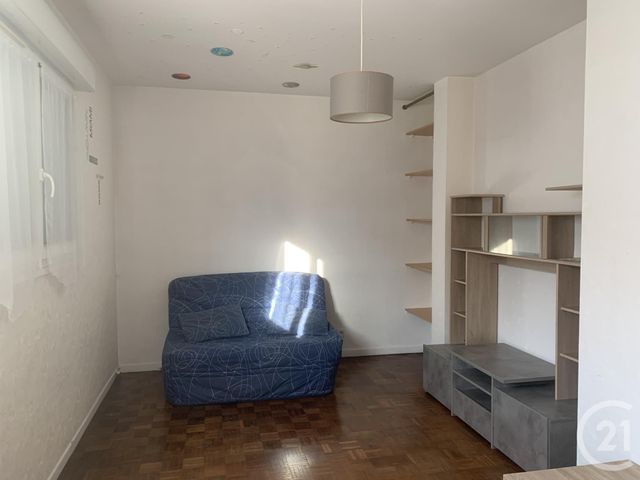 Appartement T1 à louer - 1 pièce - 25,70 m2 - Chateauroux - 36 - CENTRE