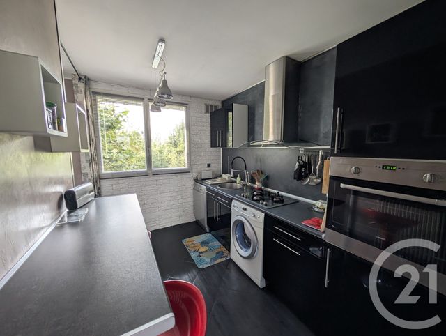 Appartement F4 à vendre - 4 pièces - 67 m2 - Chateauroux - 36 - CENTRE