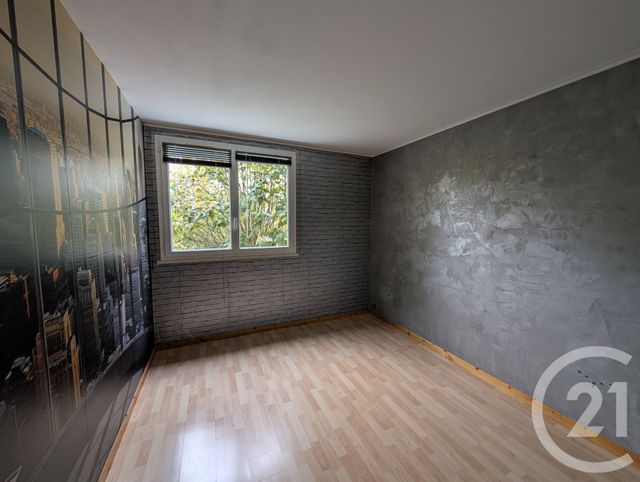 Appartement F4 à vendre - 4 pièces - 67 m2 - Chateauroux - 36 - CENTRE