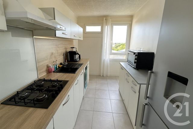 Appartement T3 à vendre - 3 pièces - 77,01 m2 - Chateauroux - 36 - CENTRE