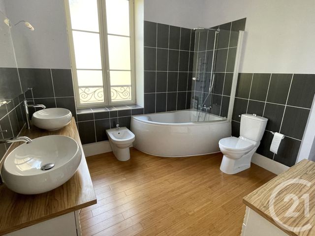 Maison à vendre - 7 pièces - 196 m2 - Chateauroux - 36 - CENTRE