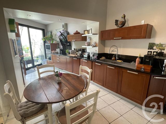 Maison à vendre - 7 pièces - 196 m2 - Chateauroux - 36 - CENTRE