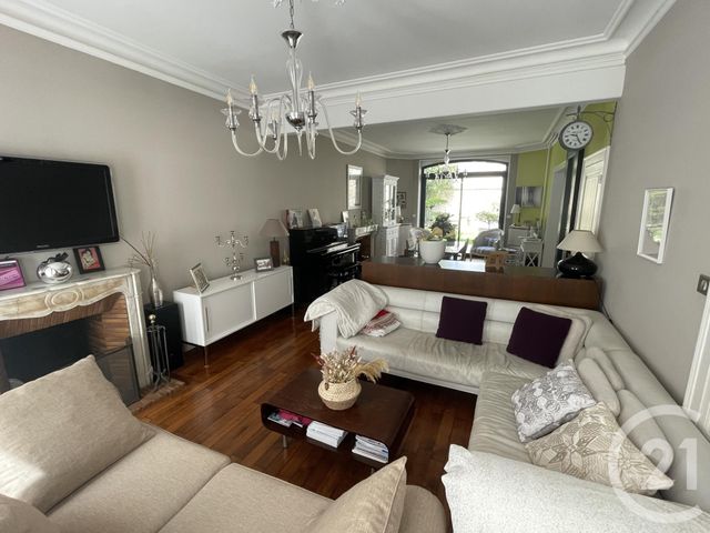 Maison à vendre - 7 pièces - 196 m2 - Chateauroux - 36 - CENTRE