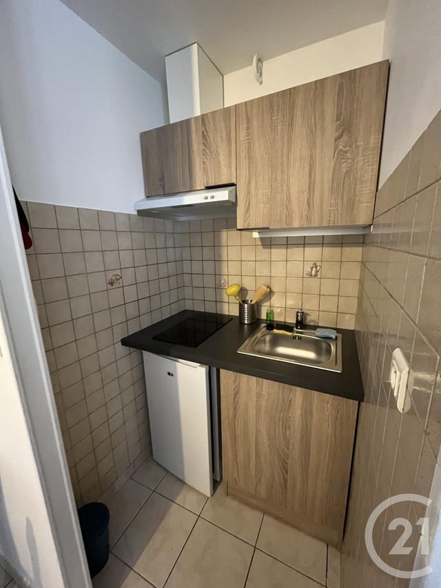 Appartement Studio à louer - 1 pièce - 24,69 m2 - Chateauroux - 36 - CENTRE