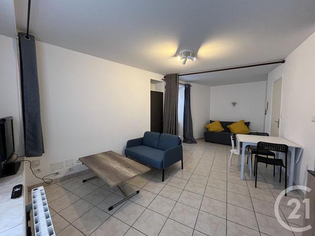 Appartement Studio à louer - 1 pièce - 24,69 m2 - Chateauroux - 36 - CENTRE
