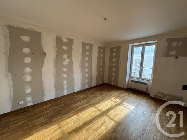 Maison à vendre - 6 pièces - 183,14 m2 - Neuvy St Sepulchre - 36 - CENTRE