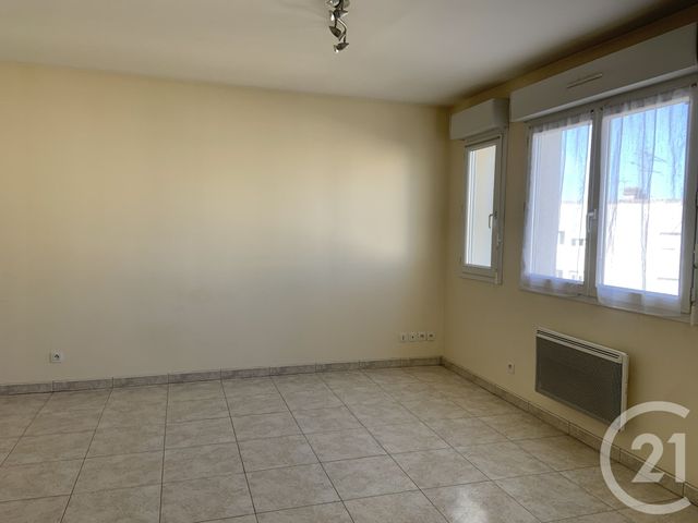 Appartement T1 &agrave; louer - 1 pi&egrave;ce - 43,40 m2 - Chateauroux - 36 - CENTRE