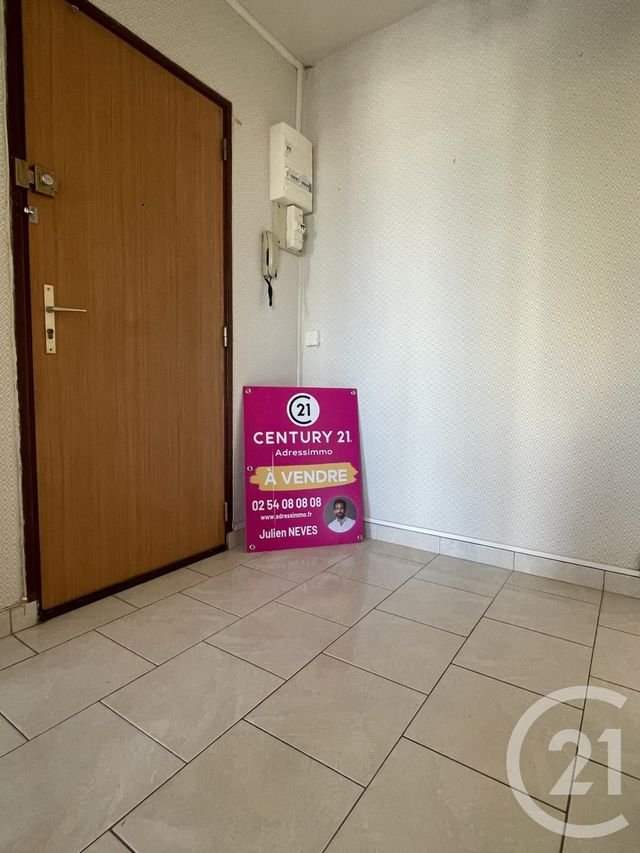 Appartement T3 à vendre - 3 pièces - 66,10 m2 - Chateauroux - 36 - CENTRE