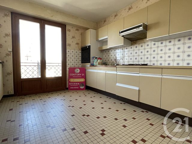 Appartement T3 à vendre - 3 pièces - 66,10 m2 - Chateauroux - 36 - CENTRE