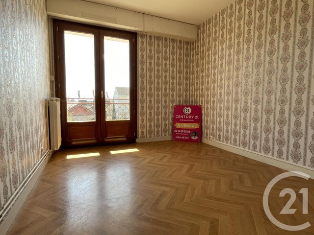 Appartement T3 à vendre - 3 pièces - 66,10 m2 - Chateauroux - 36 - CENTRE