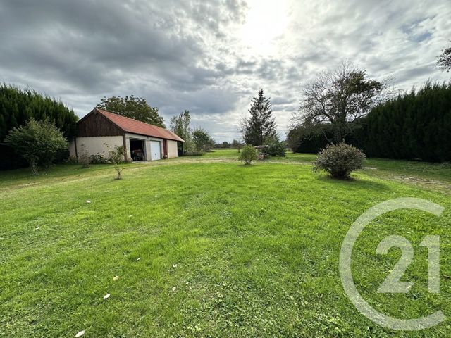 Maison à vendre - 6 pièces - 150 m2 - Neuillay Les Bois - 36 - CENTRE