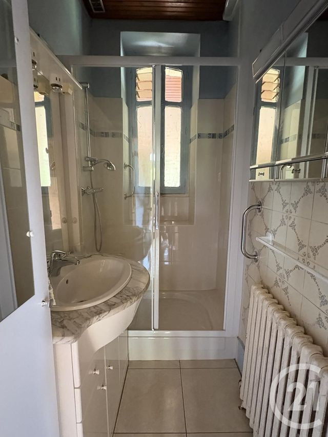 Maison à vendre - 5 pièces - 260 m2 - Neuvy Pailloux - 36 - CENTRE