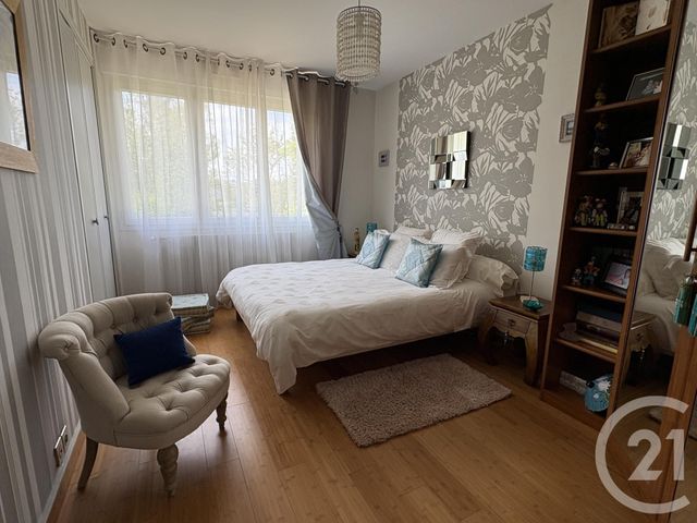 Maison à vendre - 5 pièces - 260 m2 - Neuvy Pailloux - 36 - CENTRE