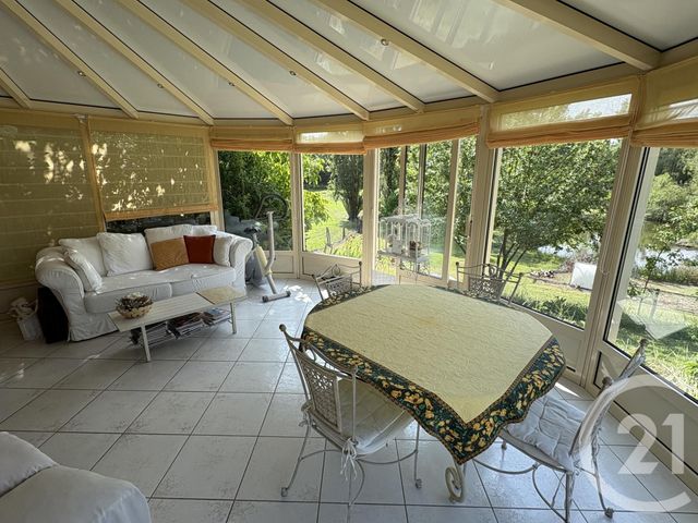 Maison à vendre - 5 pièces - 260 m2 - Neuvy Pailloux - 36 - CENTRE