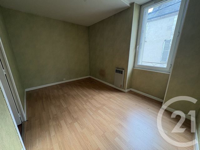 Appartement &agrave; louer - 2 pi&egrave;ces - 34 m2 - Issoudun - 36 - CENTRE