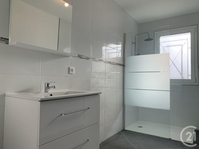 Maison &agrave; louer - 4 pi&egrave;ces - 95 m2 - St Maur - 36 - CENTRE