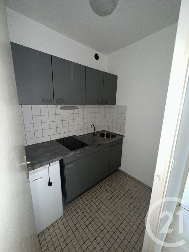 Appartement T1 à louer - 1 pièce - 30,98 m2 - Chateauroux - 36 - CENTRE