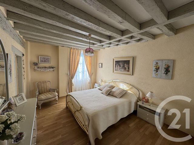 Maison à vendre - 6 pièces - 273,36 m2 - St Denis De Jouhet - 36 - CENTRE