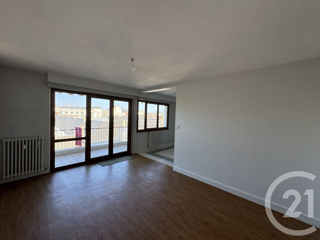 Appartement T4 à vendre - 4 pièces - 90,10 m2 - Chateauroux - 36 - CENTRE