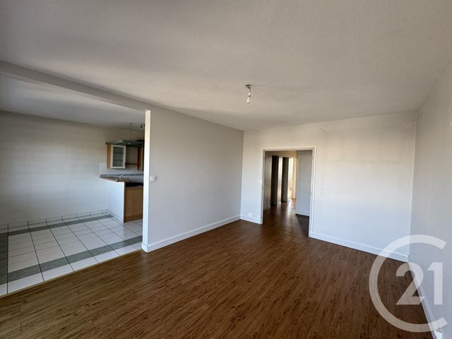 Appartement T4 à vendre - 4 pièces - 90,10 m2 - Chateauroux - 36 - CENTRE