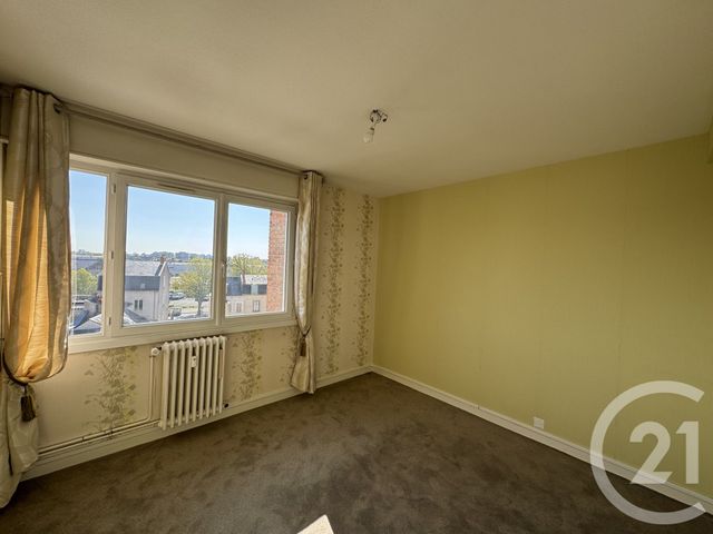 Appartement T4 à vendre - 4 pièces - 90,10 m2 - Chateauroux - 36 - CENTRE