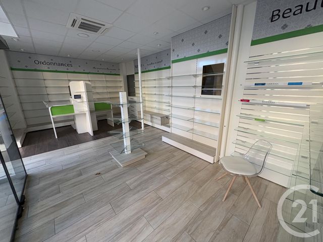 Immeuble &agrave; vendre - 183,11 m2 - Prissac - 36 - CENTRE