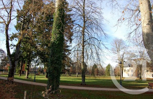 Appartement à louer - 2 pièces - 30 m2 - Chateauroux - 36 - CENTRE