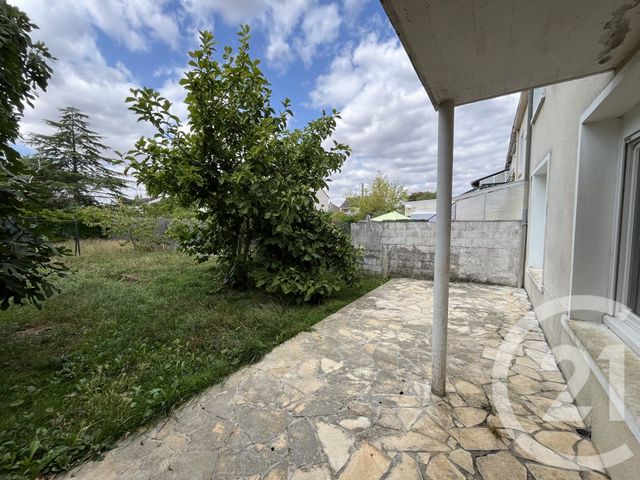 Maison &agrave; louer - 5 pi&egrave;ces - 96,18 m2 - Chateauroux - 36 - CENTRE