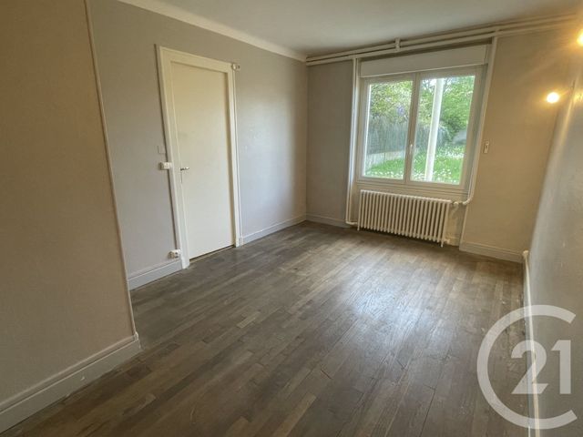 Maison &agrave; louer - 5 pi&egrave;ces - 96,18 m2 - Chateauroux - 36 - CENTRE