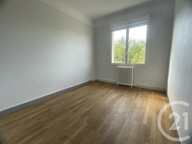 Maison &agrave; louer - 5 pi&egrave;ces - 96,18 m2 - Chateauroux - 36 - CENTRE