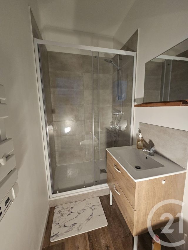 Appartement T1 &agrave; louer - 1 pi&egrave;ce - 17,70 m2 - Chateauroux - 36 - CENTRE