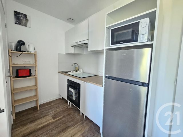 Appartement T1 &agrave; louer - 1 pi&egrave;ce - 17,70 m2 - Chateauroux - 36 - CENTRE