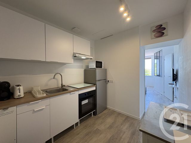 Appartement T2 &agrave; louer - 2 pi&egrave;ces - 31 m2 - Chateauroux - 36 - CENTRE