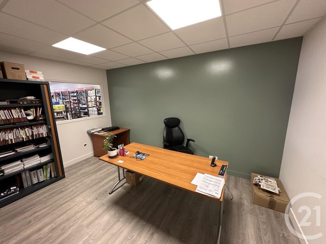 Local commercial à louer - 670.0 m2 - 36 - Indre