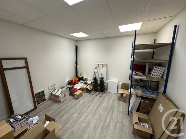 Local commercial à louer - 670.0 m2 - 36 - Indre