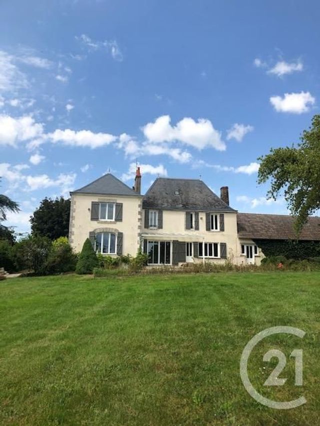 Maison à vendre - 9 pièces - 261 m2 - Nuret Le Ferron - 36 - CENTRE