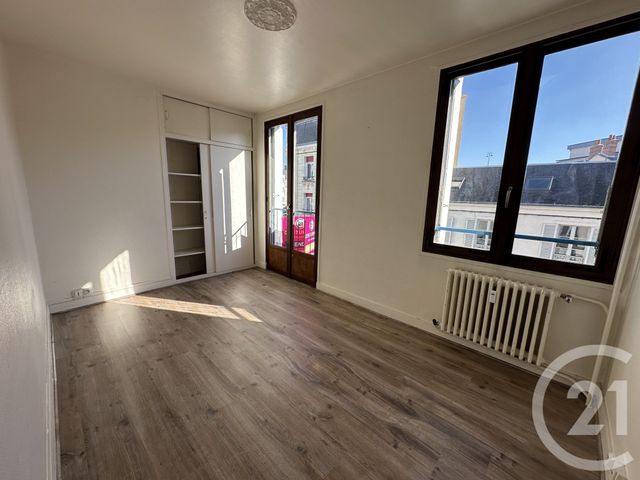 Appartement T3 à vendre - 3 pièces - 58,73 m2 - Chateauroux - 36 - CENTRE