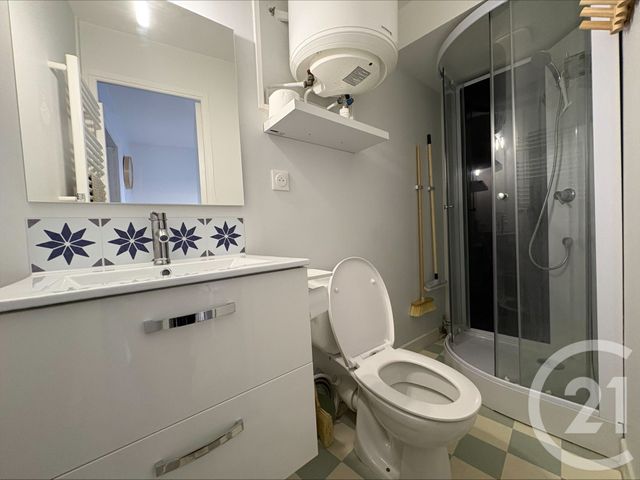 Appartement T1 &agrave; louer - 1 pi&egrave;ce - 18 m2 - Chateauroux - 36 - CENTRE